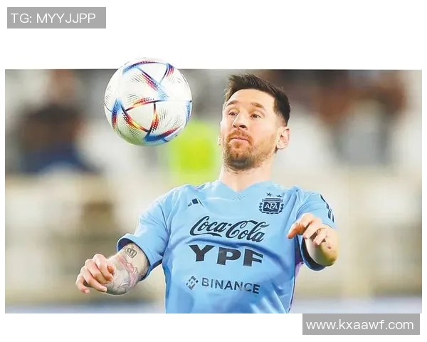 送别足球巨星：铭记他在绿茵场上的荣耀与拼搏，祝福未来更加辉煌